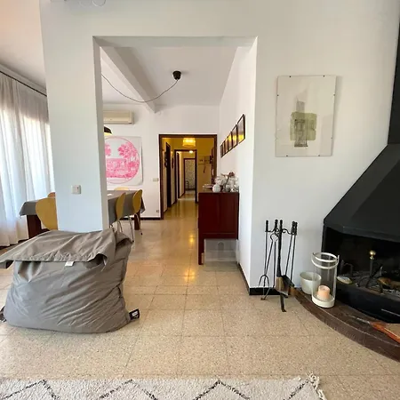 The In Has 4 Bedrooms Appartement L' Escala