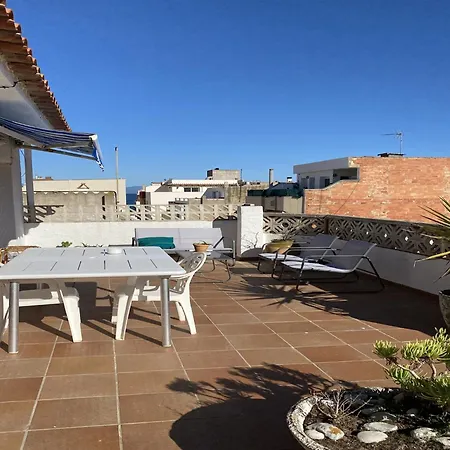 The In Has 4 Bedrooms Appartement L' Escala